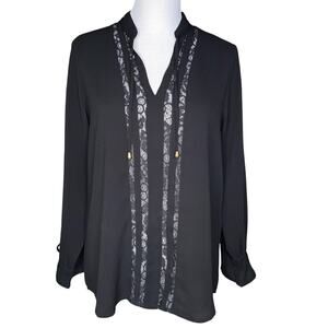 NWOT Simply Noelle Fashionably Lace Blouse Sz Small / Medium